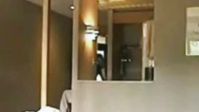Краще порно : Ідеальна лялька секс мами сином отримує свою м'яку пизду, повну теплої сечі і бл Сексуальне гаряче порно
